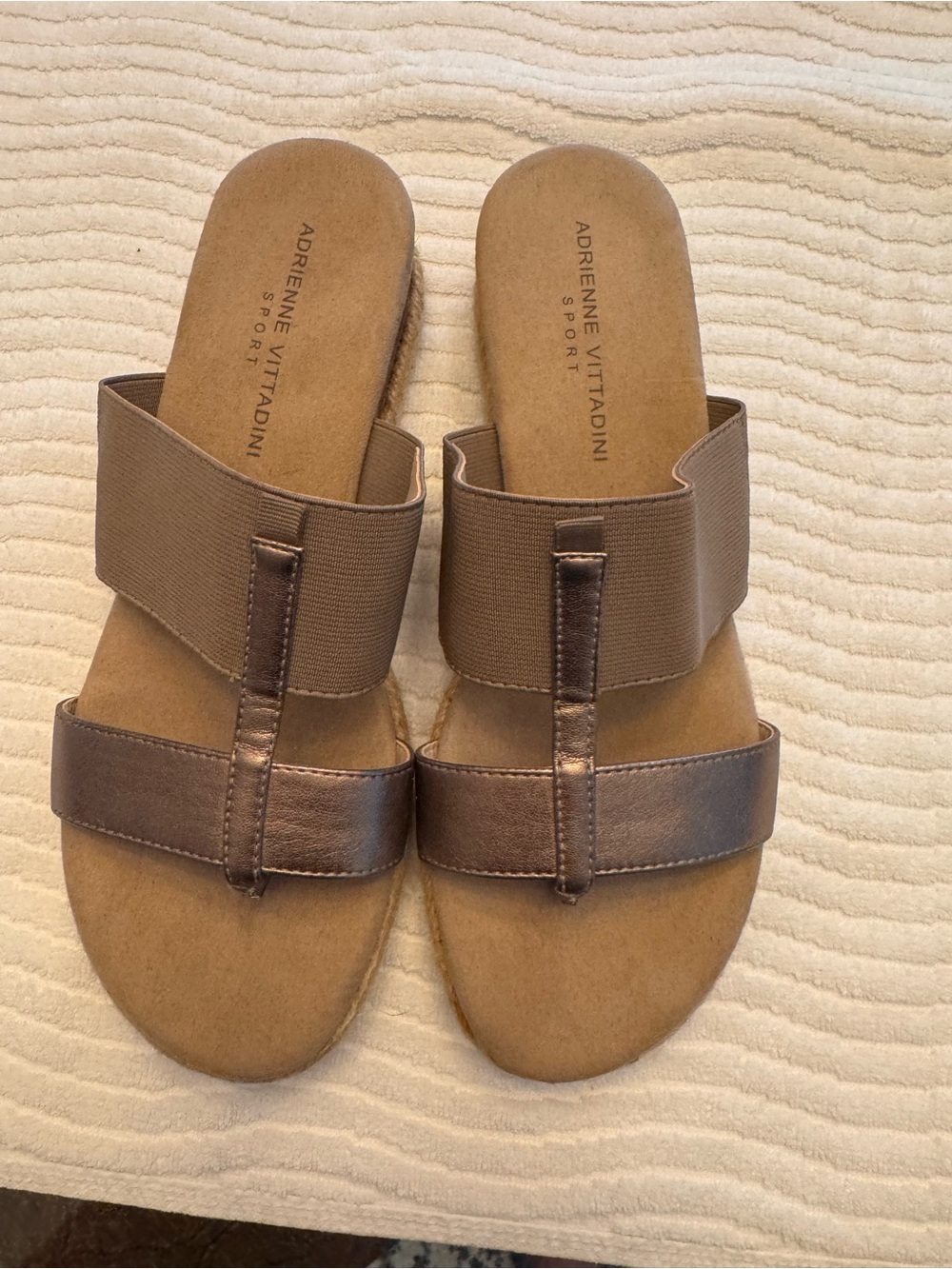 🌸LIKE NEW🌸 ADRIENNE VITTADINI BRONZE ESPADRILLE SANDALS